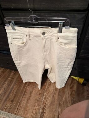 Levi's white Denim Bermuda Shorts size 10